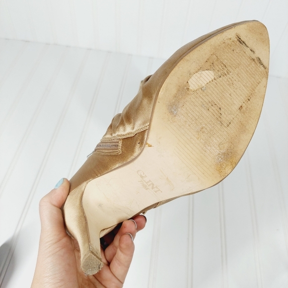 Glint Gold Bow Heeled Ankle Bootie C546 - Picture 10 of 11